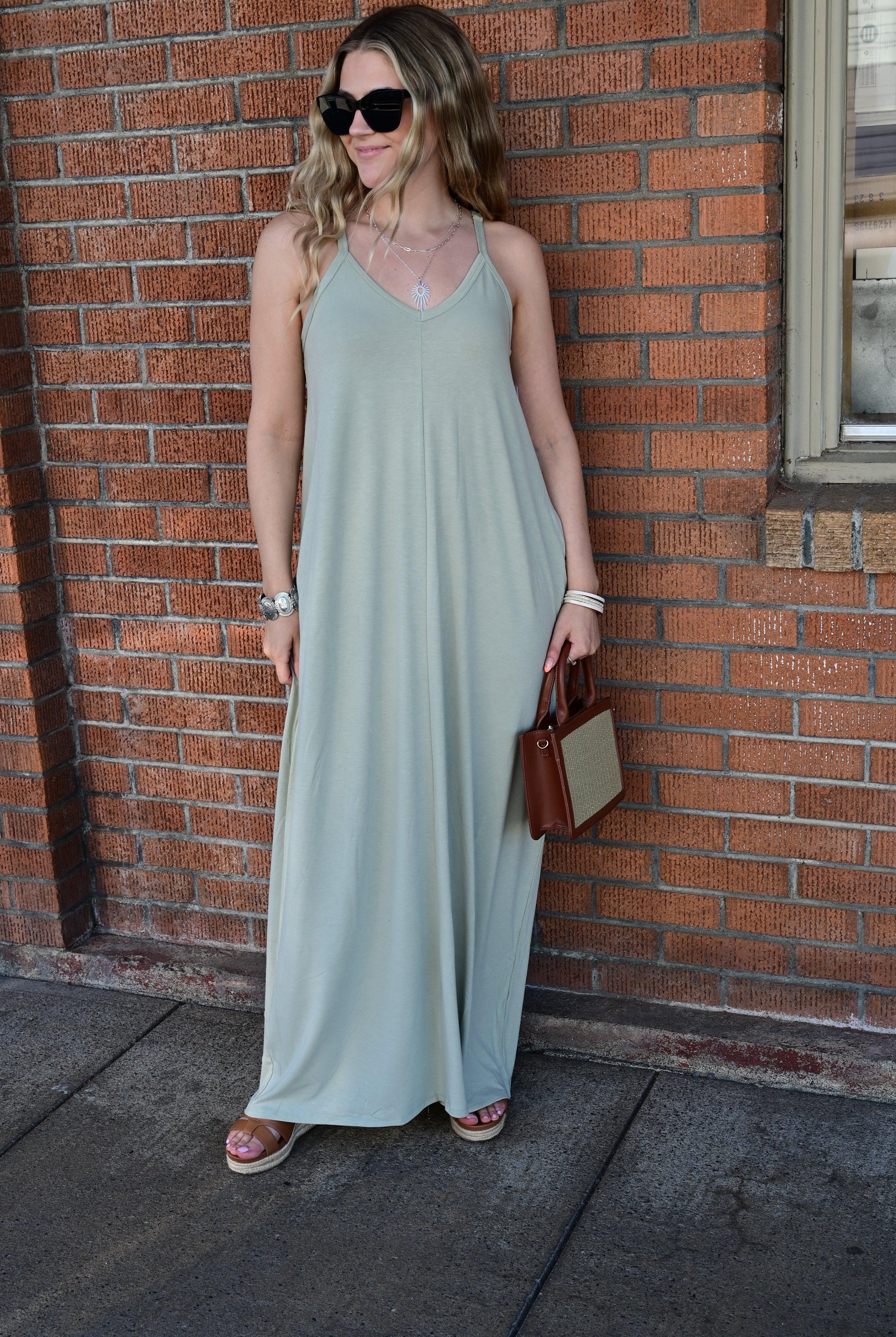 TAYLA V-NECK MAXI DRESS WITH SIDE POCKETS S-3XL - West End Boutique