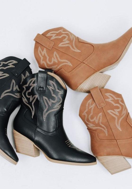 BLAZING CASUAL WESTERN BOOTS - West End Boutique