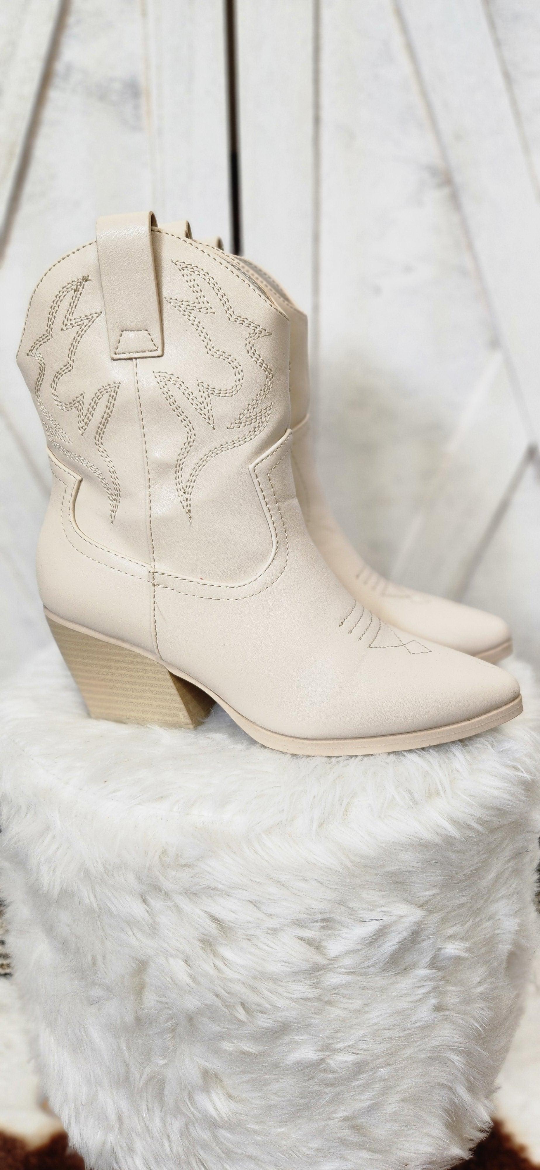 BLAZING CASUAL WESTERN BOOTS - West End Boutique