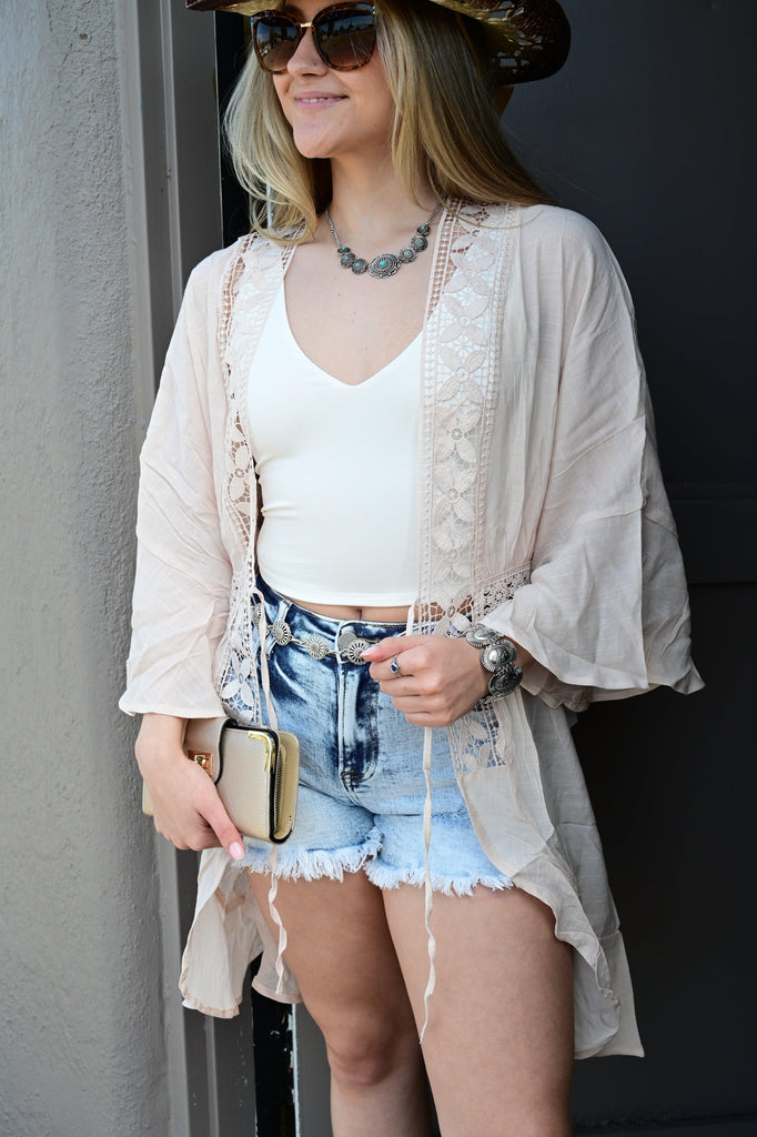 Butterfly Bliss Kimono - West End Boutique