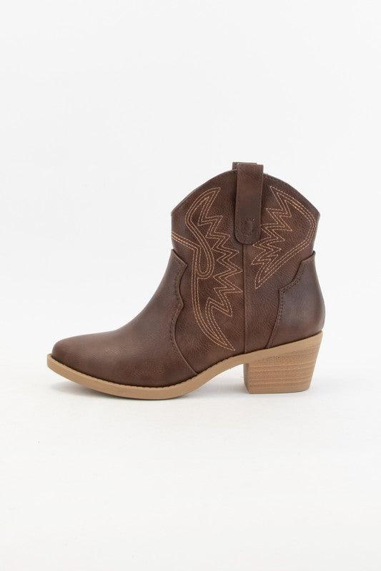 GESSO CONTRAST EMBROIDERY WESTERN COWBOY BOOTS - West End Boutique