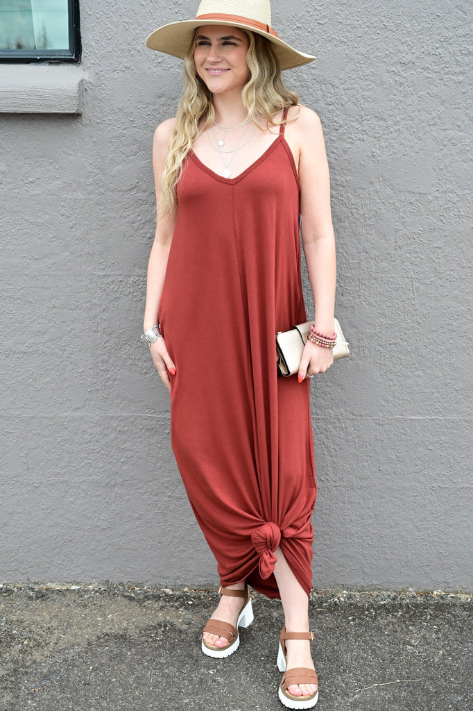 TAYLA V-NECK MAXI DRESS WITH SIDE POCKETS S-3XL - West End Boutique