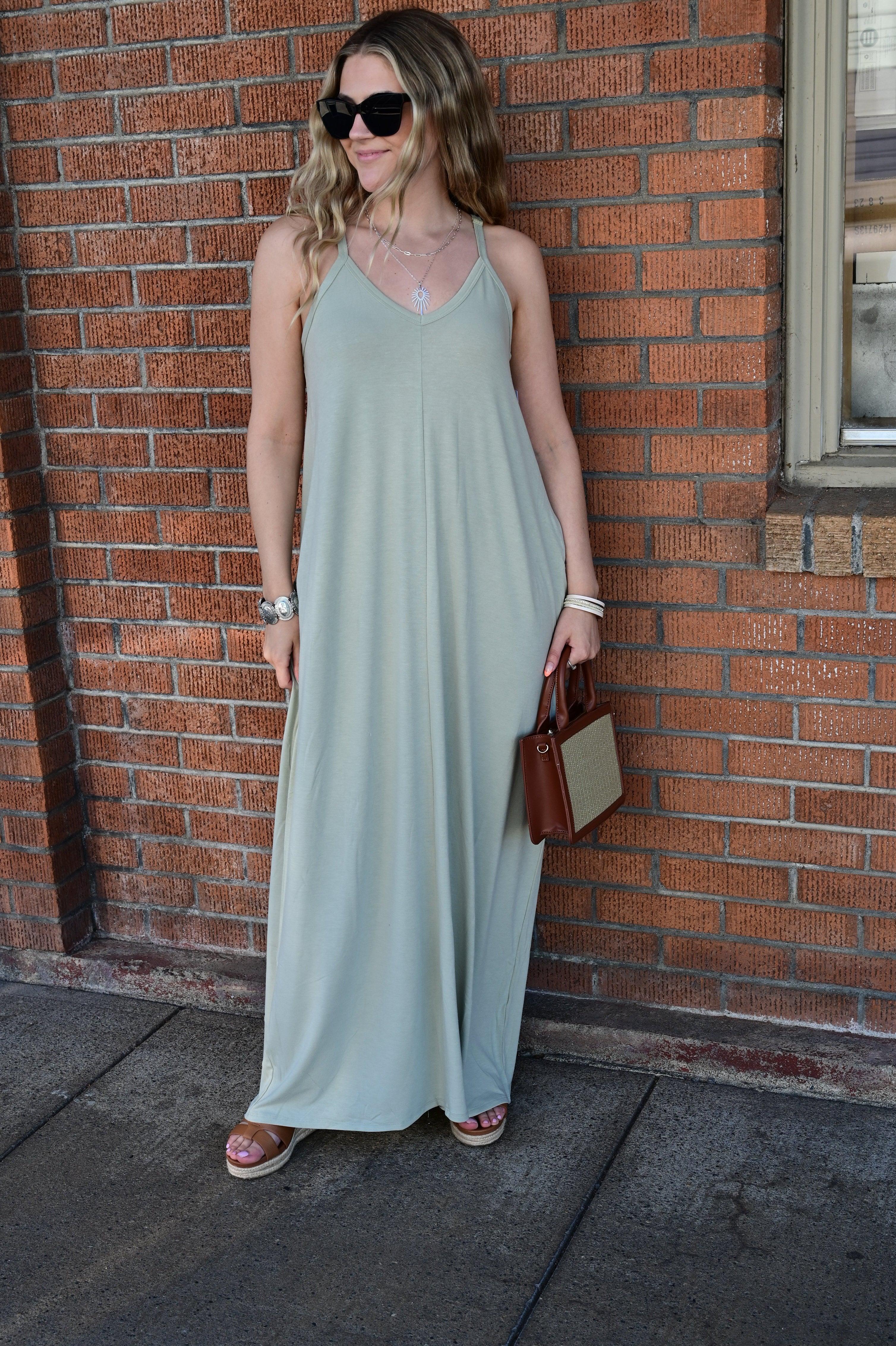 TAYLA V-NECK MAXI DRESS WITH SIDE POCKETS S-3XL - West End Boutique